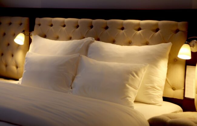 bed-made-up-with-white-big-feature
